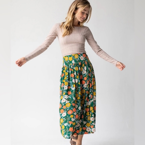 NATURAL LIFE Dresses & Skirts - NWT NATURAL LIFE midi skirt XS